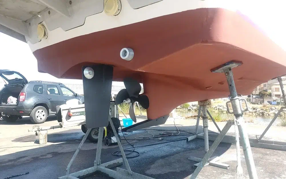 slider 4 Arvor 215