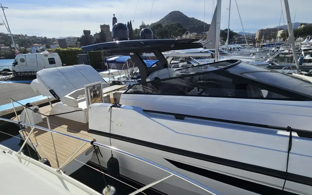 slider 9 Rio Yachts Daytona 50