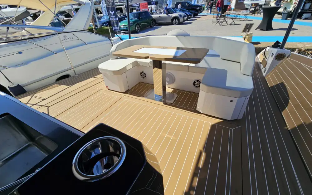 slider 13 Rio Yachts Daytona 50
