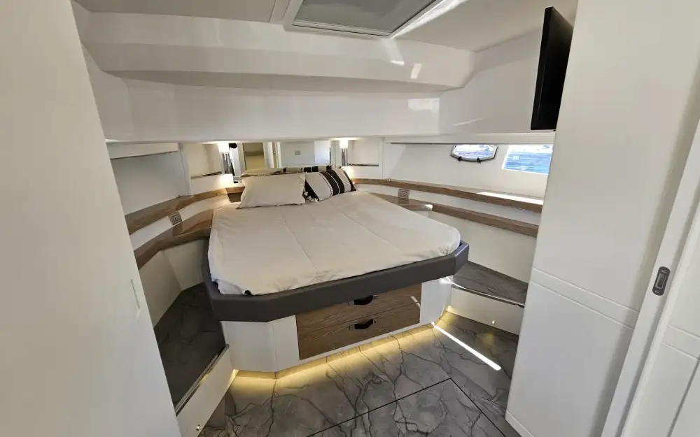 slider 18 Rio Yachts Daytona 50