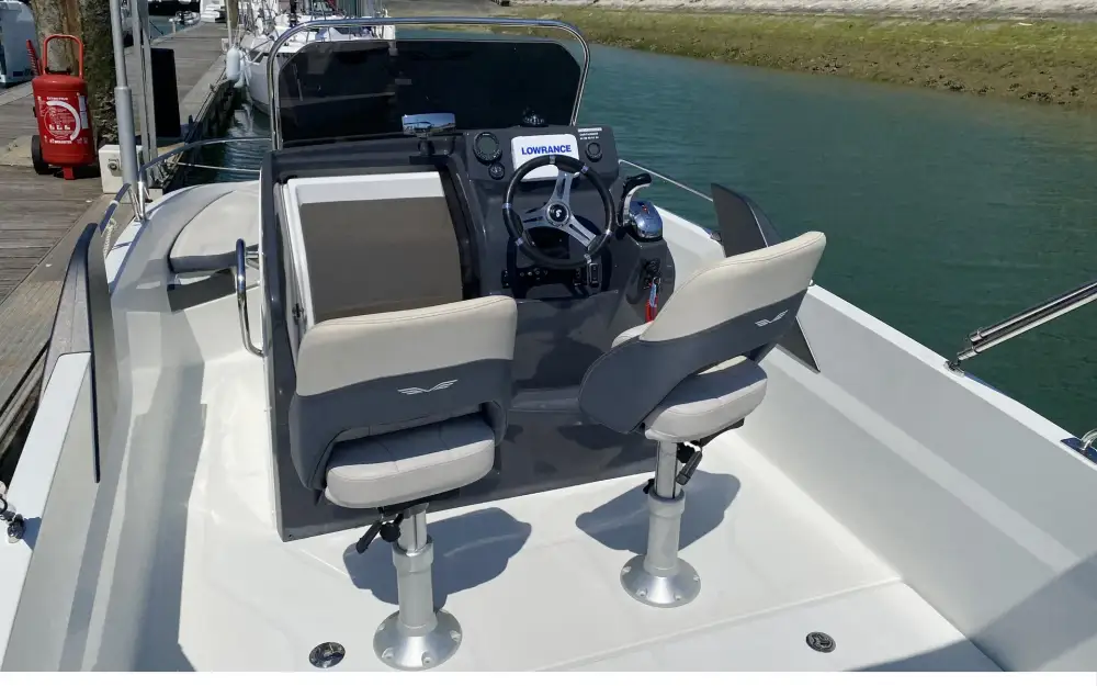 slider 6 Beneteau Flyer 6.6 SPACEdeck