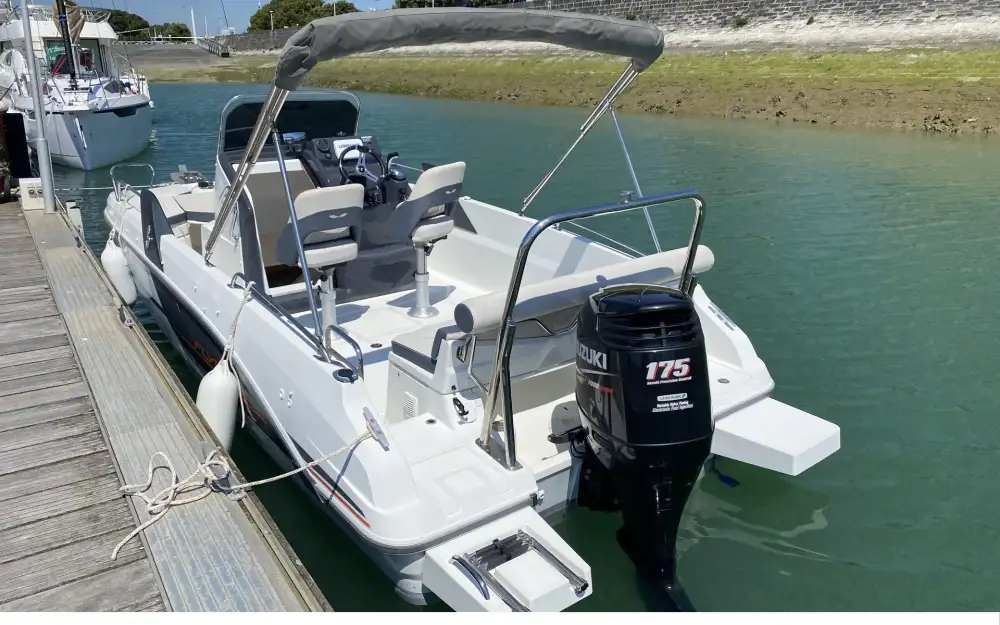 slider 7 Beneteau Flyer 6.6 SPACEdeck