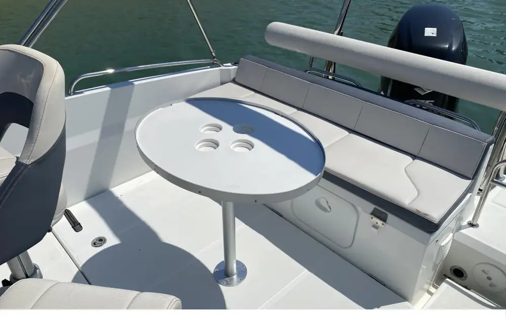 slider 8 Beneteau Flyer 6.6 SPACEdeck