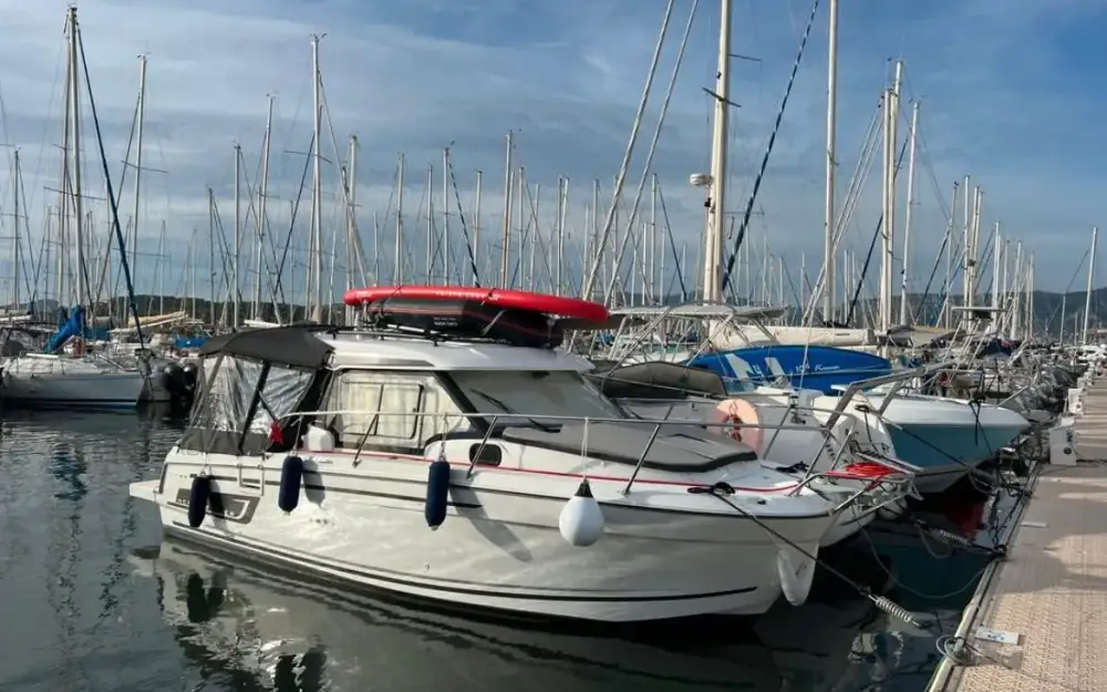 slider 0 Jeanneau Merry Fisher 795 Serie 2