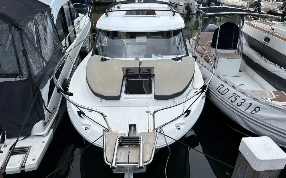 slider 1 Jeanneau Merry Fisher 795 Serie 2