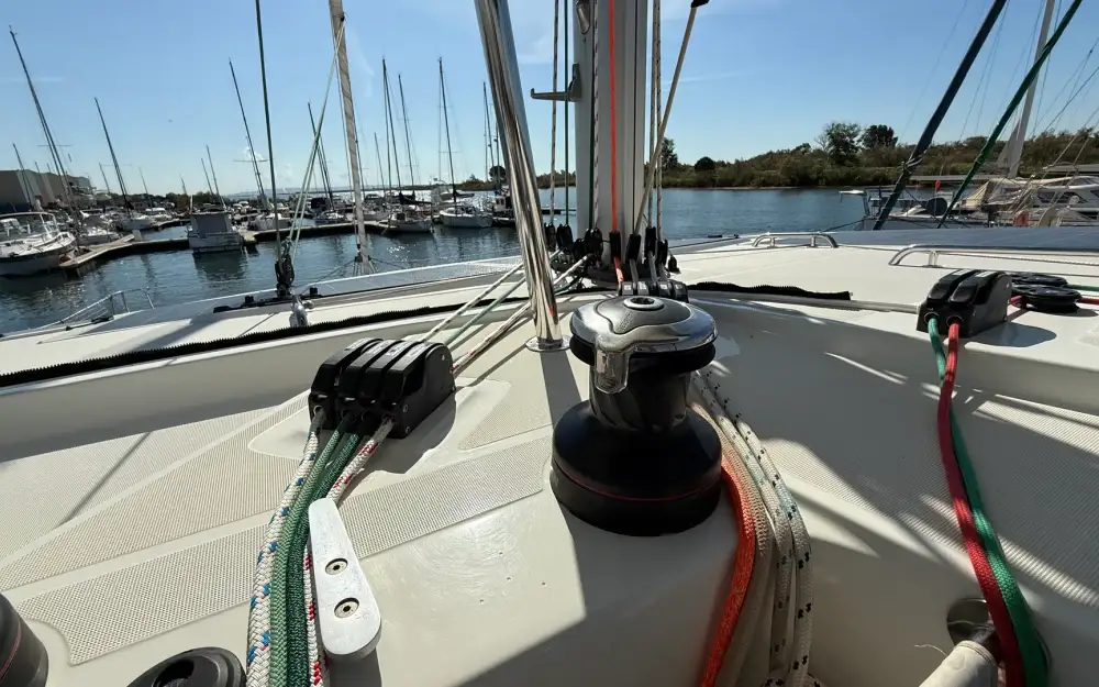 slider 4 Cnb Lagoon 42
