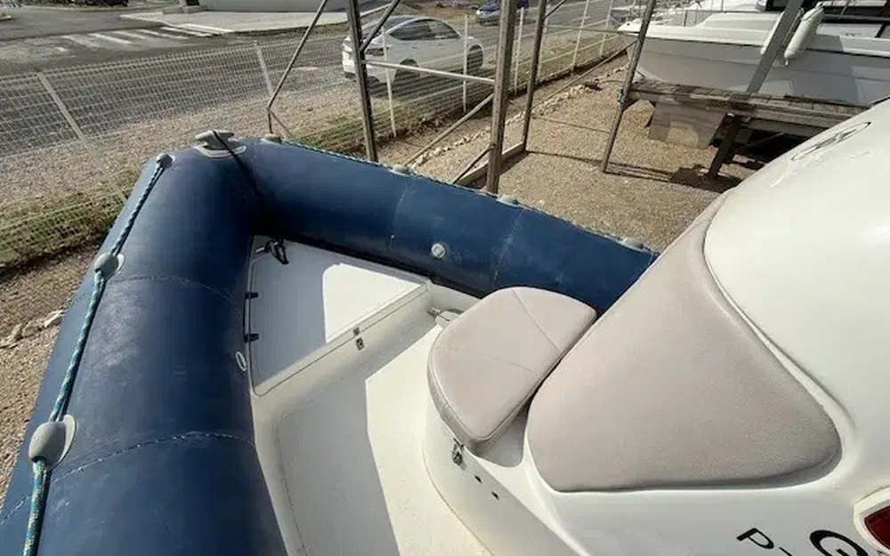 slider 11 Sting Ray Marine Centaure 5.8