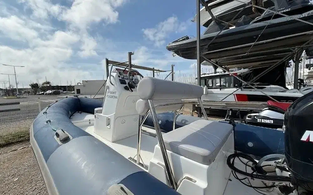 slider 4 Sting Ray Marine Centaure 5.8