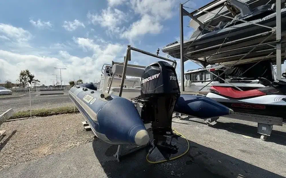 slider 6 Sting Ray Marine Centaure 5.8