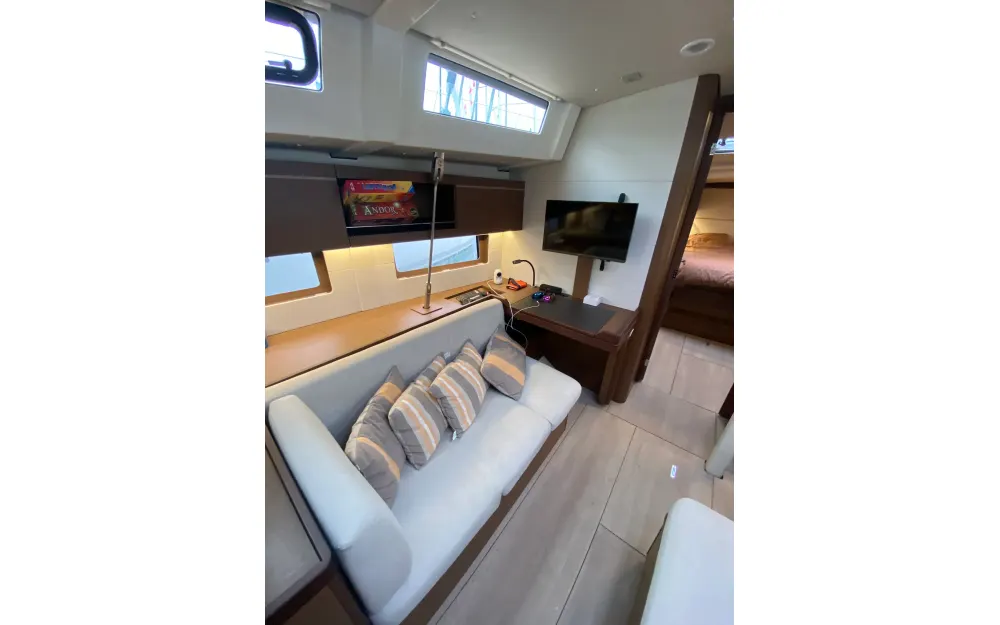 slider 22 Beneteau Oceanis 46.1