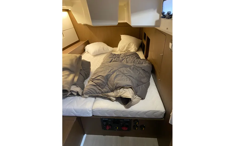slider 34 Beneteau Oceanis 46.1