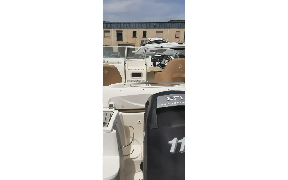 slider 8 Jeanneau Cap Camarat 5.5 DC