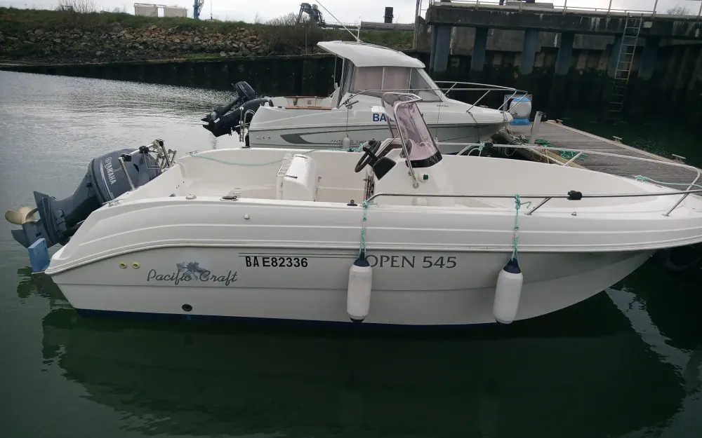 slider 0 Pacific Craft  545 Open