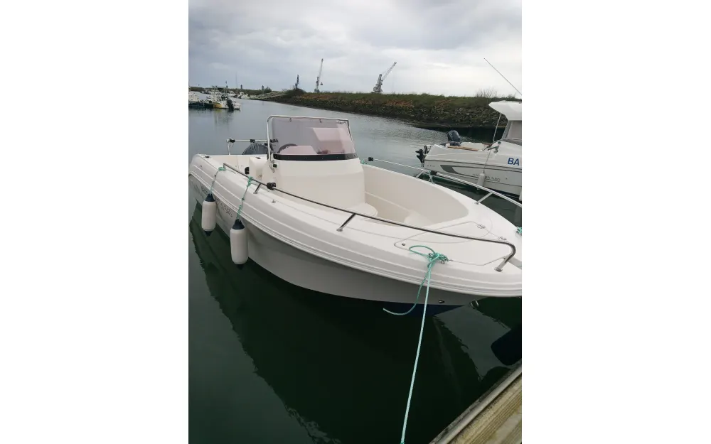slider 7 Pacific Craft  545 Open