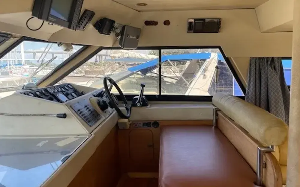 slider 5 Marine Project Princess 412 Fly