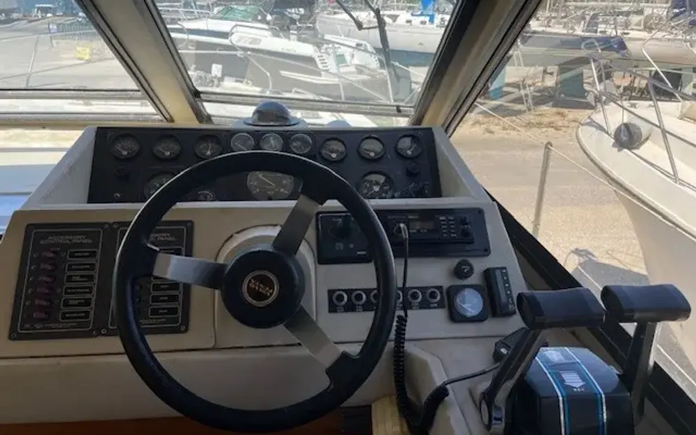 slider 7 Marine Project Princess 412 Fly