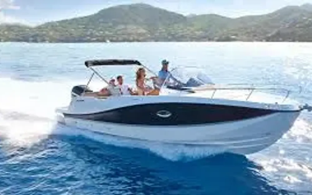 slider 11 Quicksilver Activ 755 Sundeck