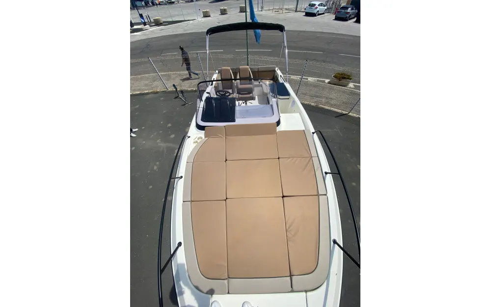 slider 1 Quicksilver Activ 755 Sundeck