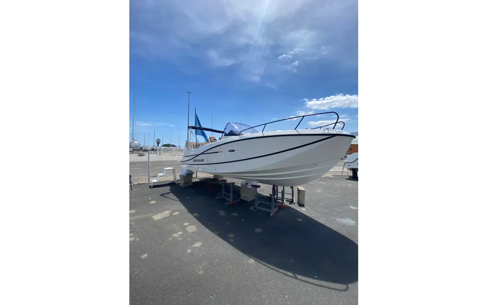 slider 5 Quicksilver Activ 755 Sundeck