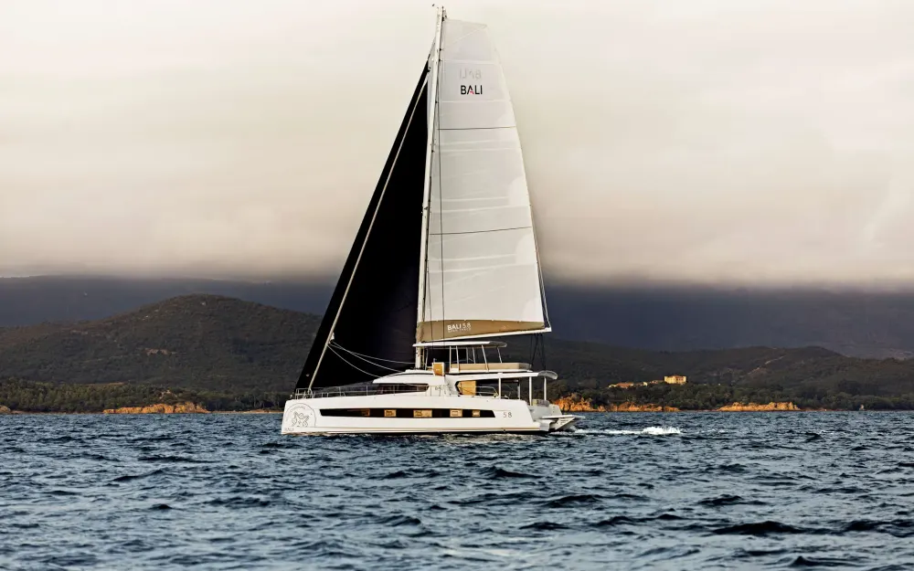 slider 0 Bali Catamarans Bali 5.8