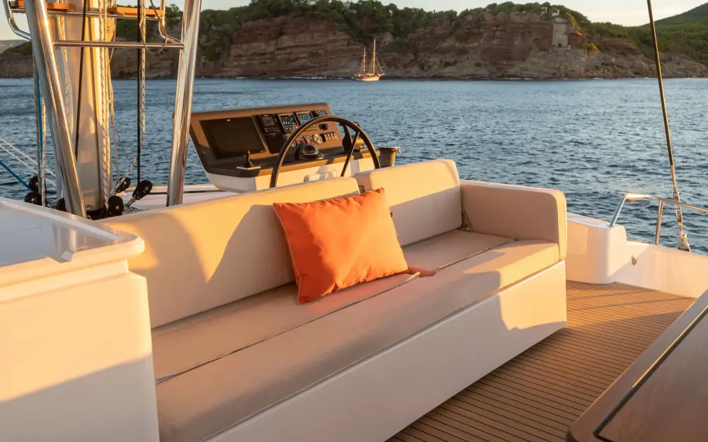 slider 10 Bali Catamarans Bali 5.8