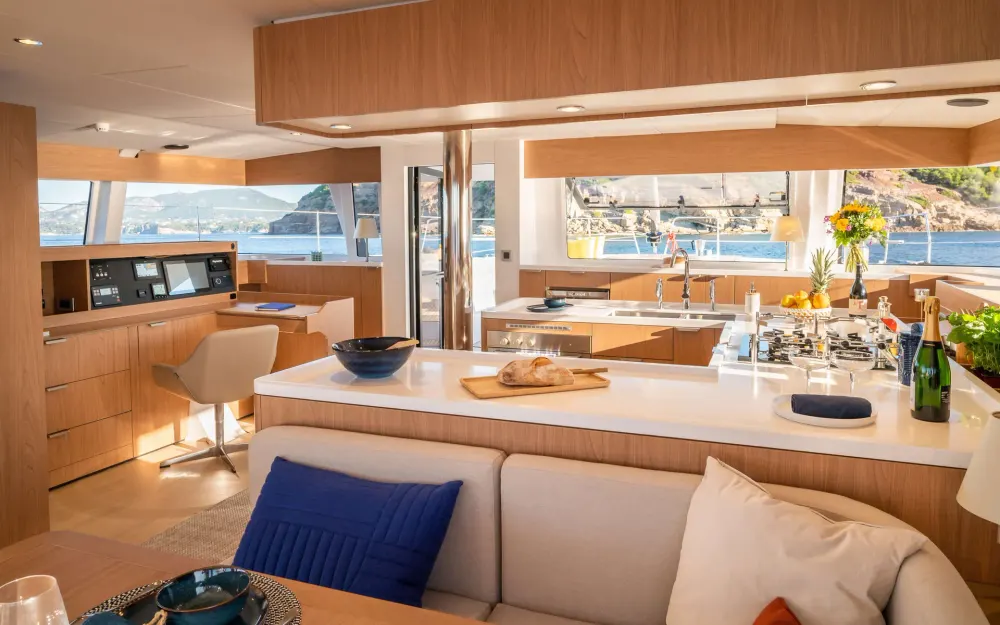 slider 18 Bali Catamarans Bali 5.8