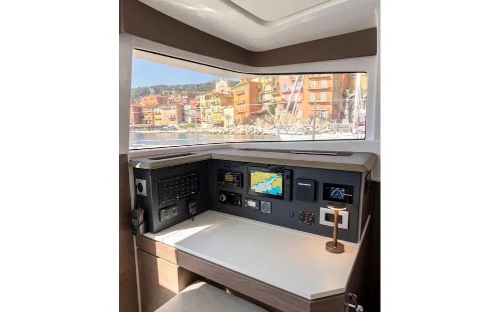 slider 4 Bali Catamarans Bali 4.2