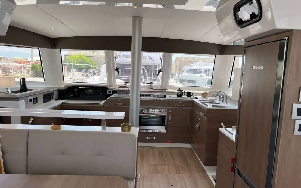 slider 3 Bali Catamarans Catspace