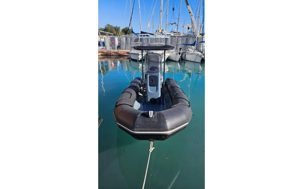 slider 1 Bombard Explorer 550 Open