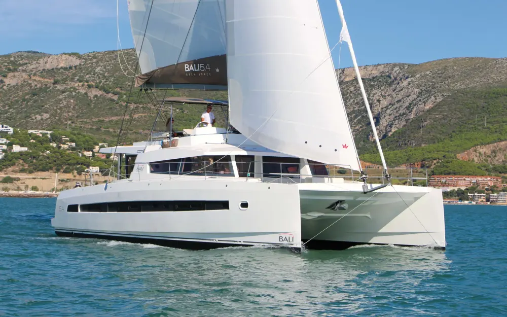 slider 0 Bali Catamarans Bali 5.4