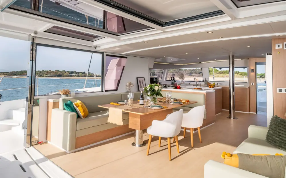 slider 5 Bali Catamarans Bali 5.4