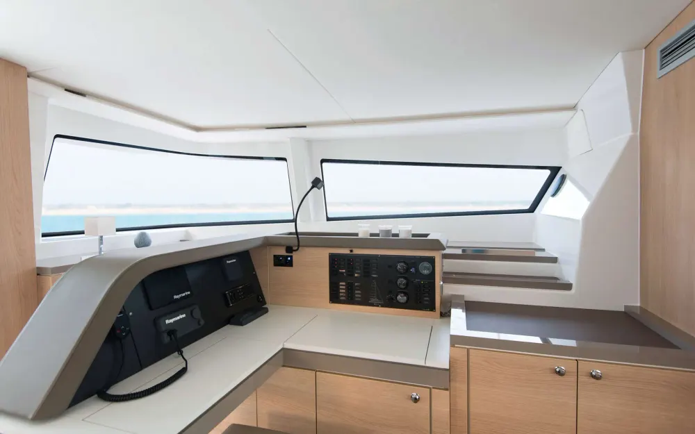 slider 6 Bali Catamarans Bali 5.4