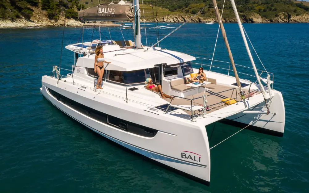 slider 0 Bali Catamarans Bali 4.2