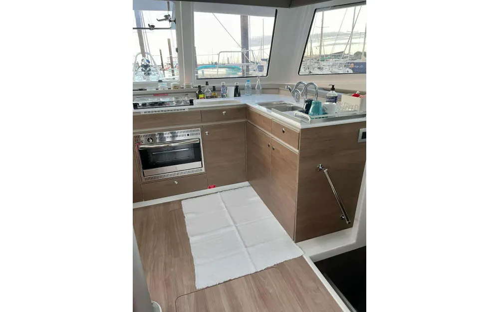 slider 6 Bali Catamarans Catspace