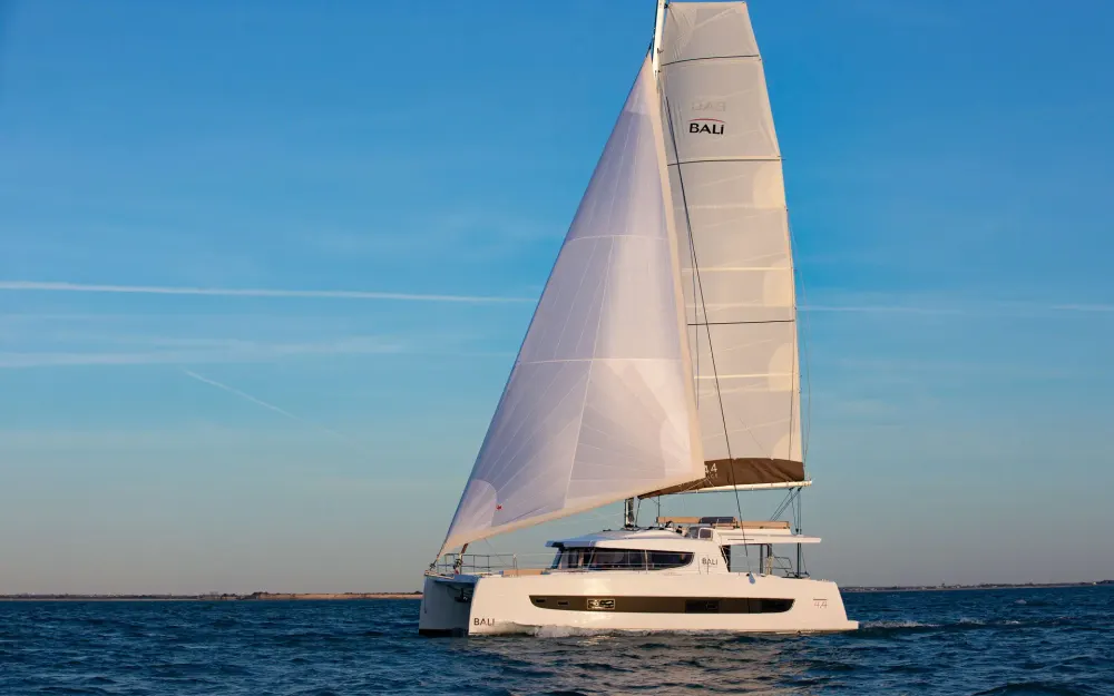 slider 0 Bali Catamarans Bali 4.4