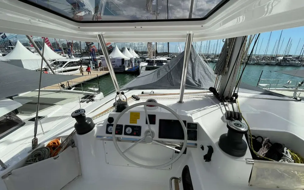 slider 27 Bali Catamarans Bali 4.4