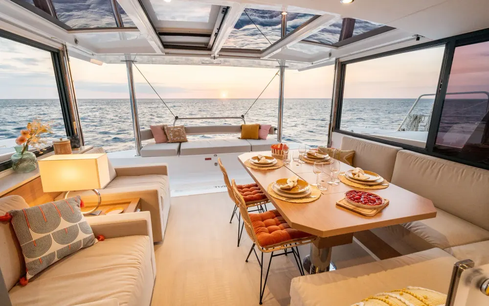 slider 6 Bali Catamarans Bali 4.4