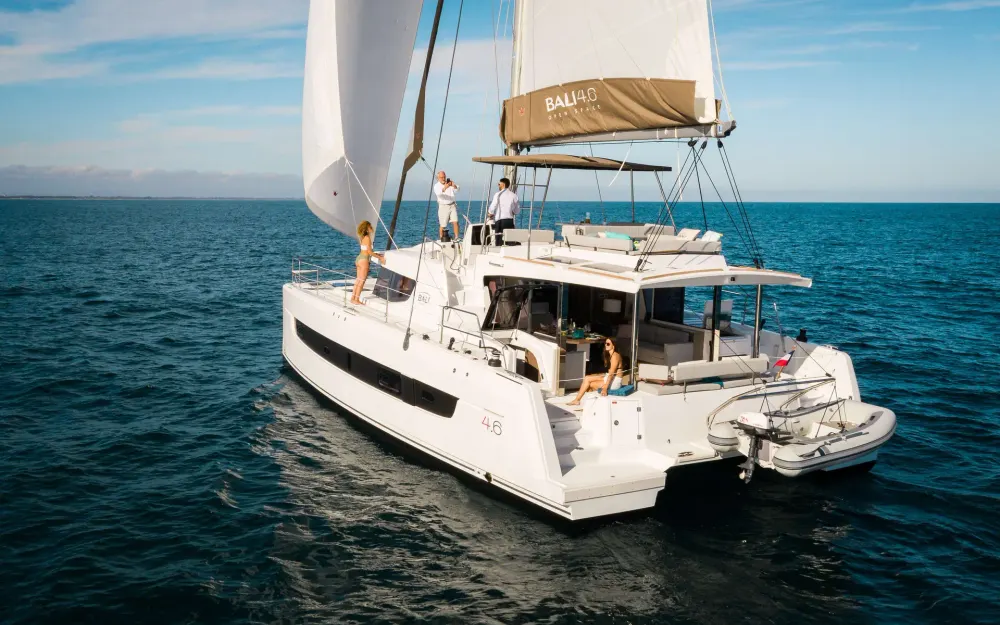 slider 0 Bali Catamarans Bali 4.6