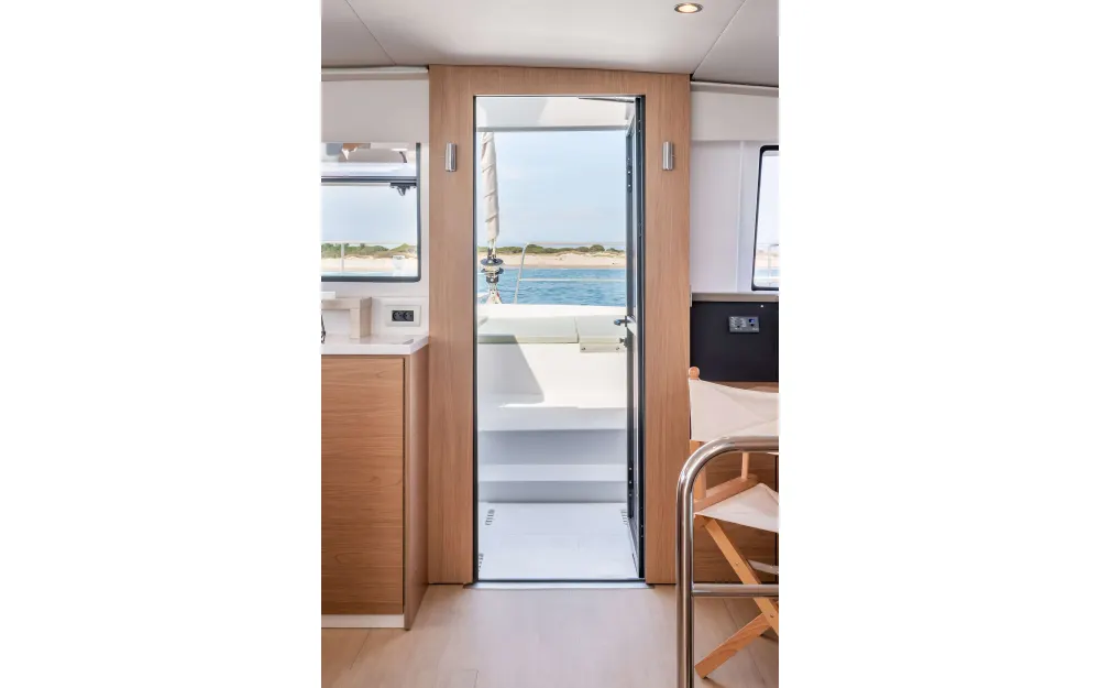 slider 11 Bali Catamarans Bali 4.6