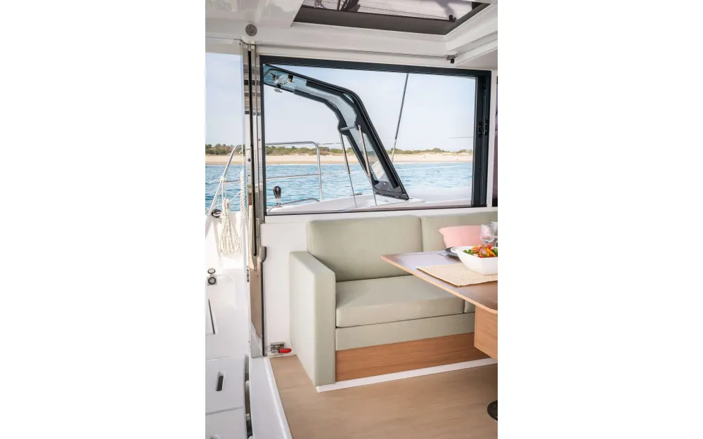 slider 6 Bali Catamarans Bali 4.6