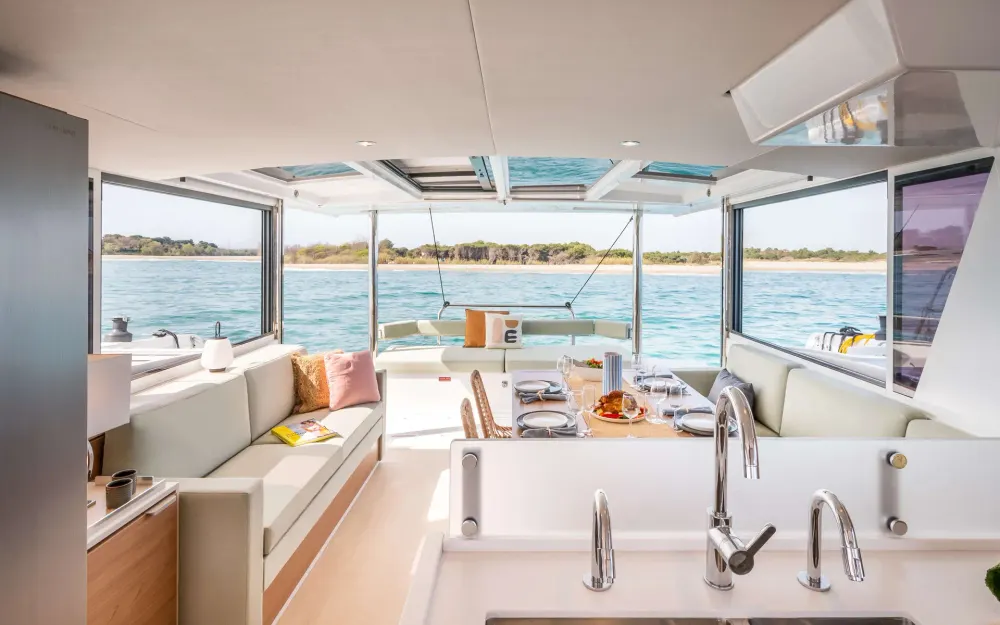 slider 7 Bali Catamarans Bali 4.6
