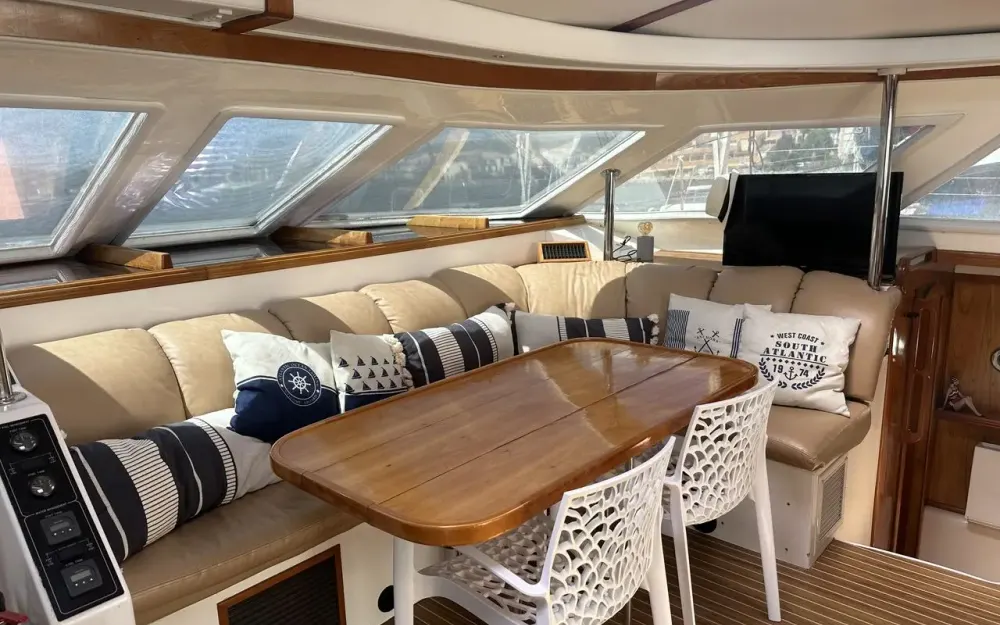 slider 6 Charter Cats Prowler 48