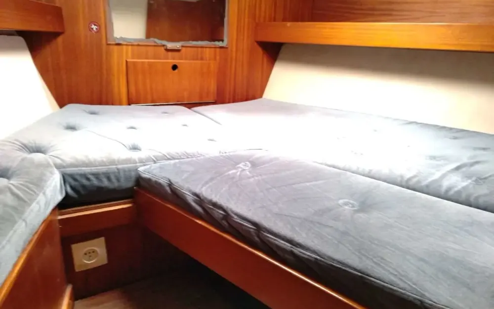 slider 7 Storebro Royal Cruiser 33