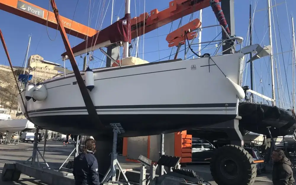 slider 1 Dufour  325 Grand Large