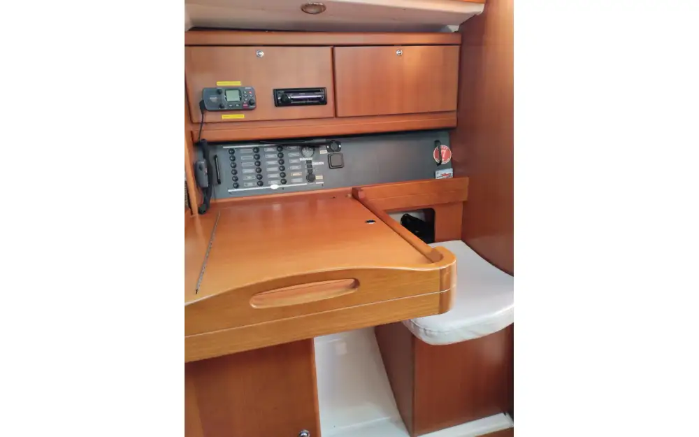 slider 4 Dufour  325 Grand Large