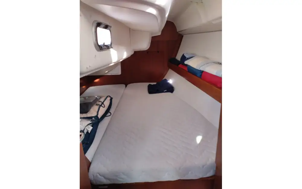 slider 8 Dufour  325 Grand Large
