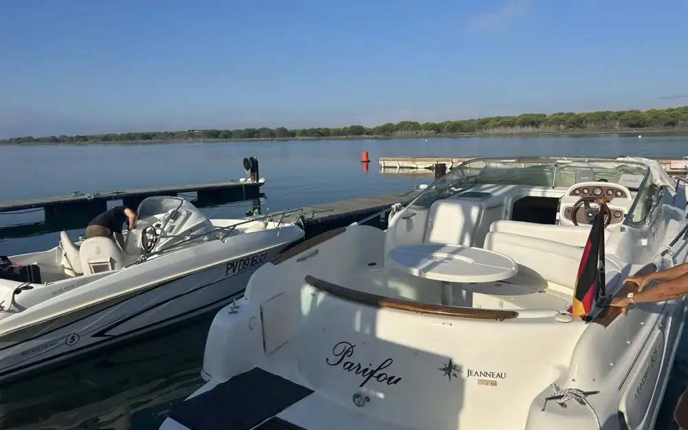 slider 2 Jeanneau Leader 805