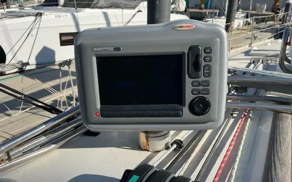 slider 8 Beneteau Oceanis 393 Clipper
