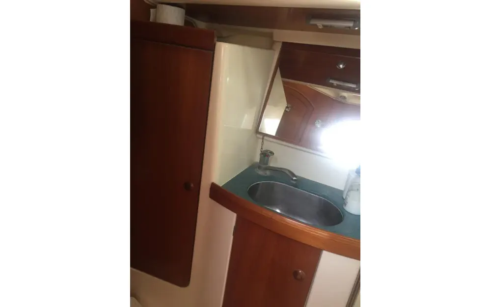 slider 24 Jeanneau Sun Odyssey 43