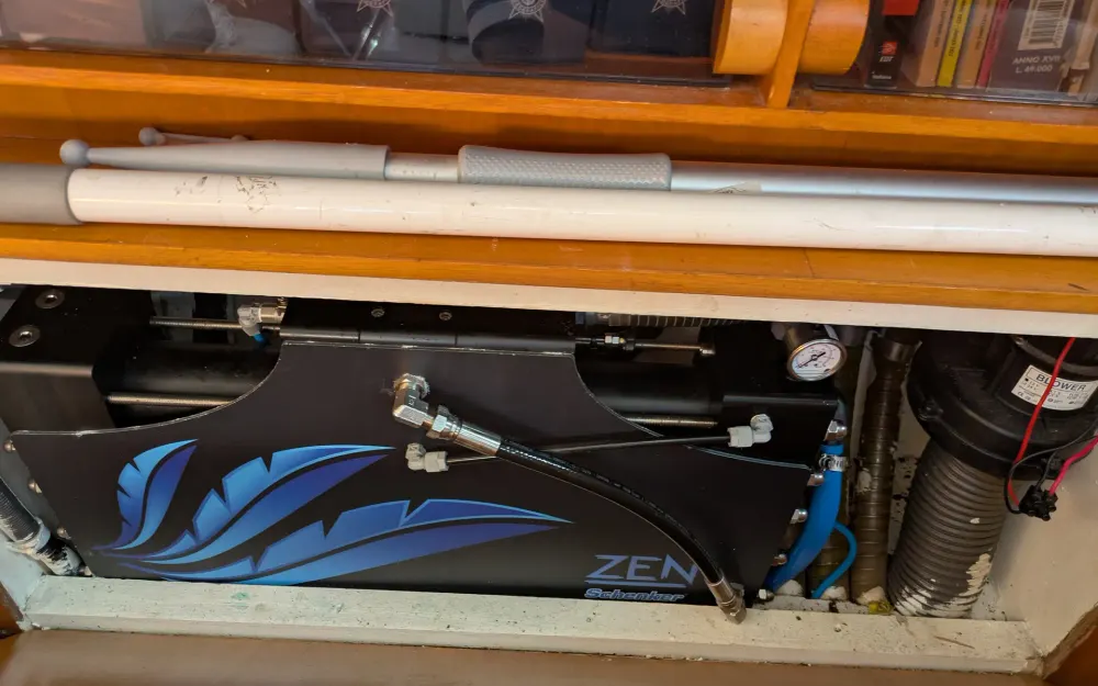 slider 12 Ferretti Altura 53